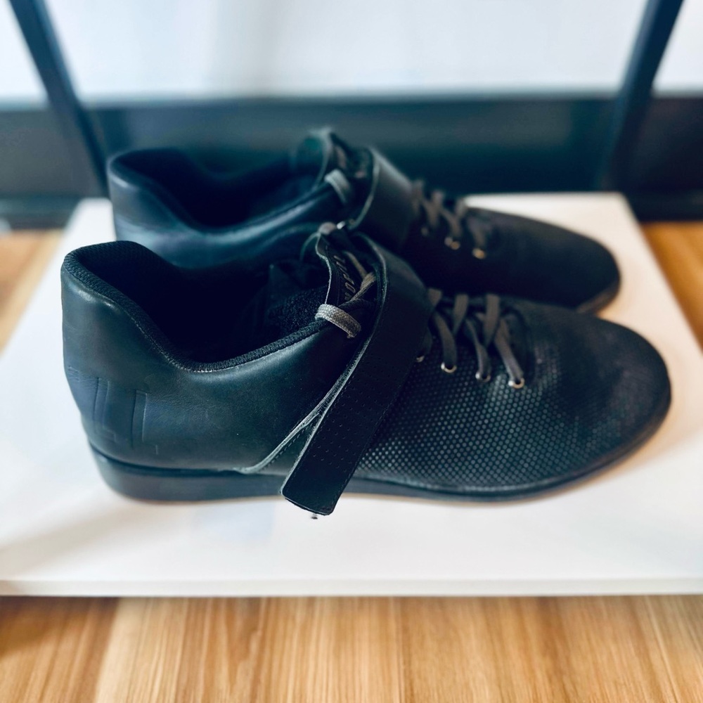 NOBULL Black Leather Lifters with Sleek Design